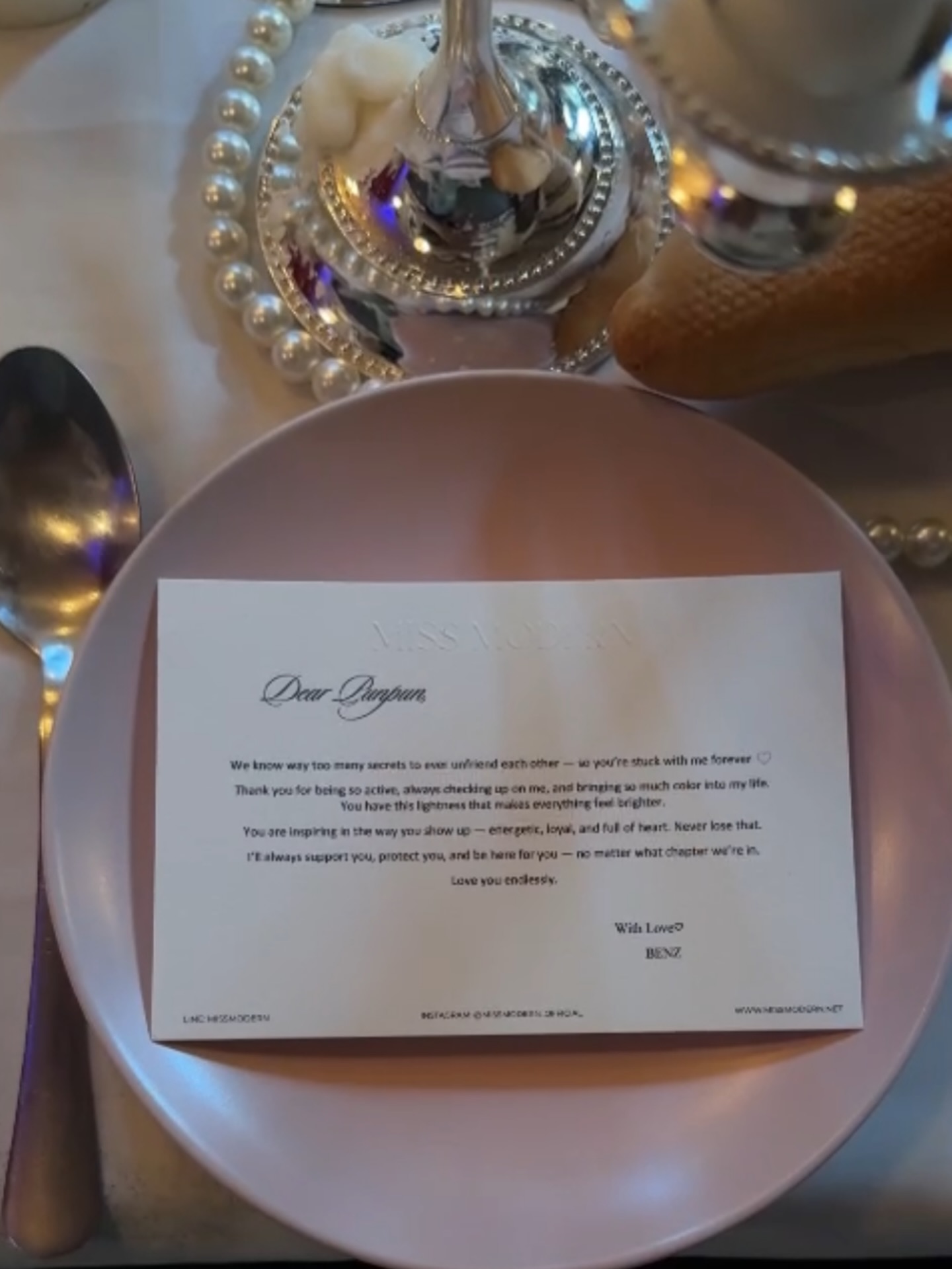 ปันปัน - สุทัตตา อุดมศิลป์