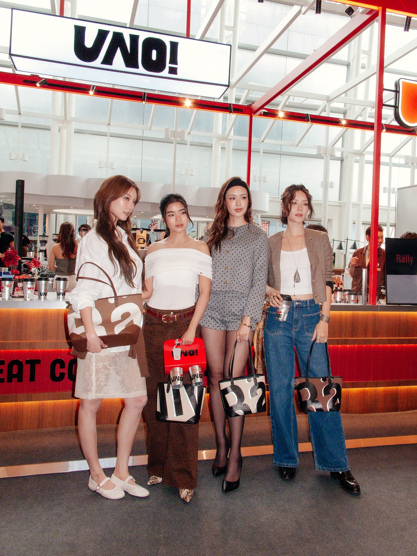 แยม - มทิรา ตันติประสุต