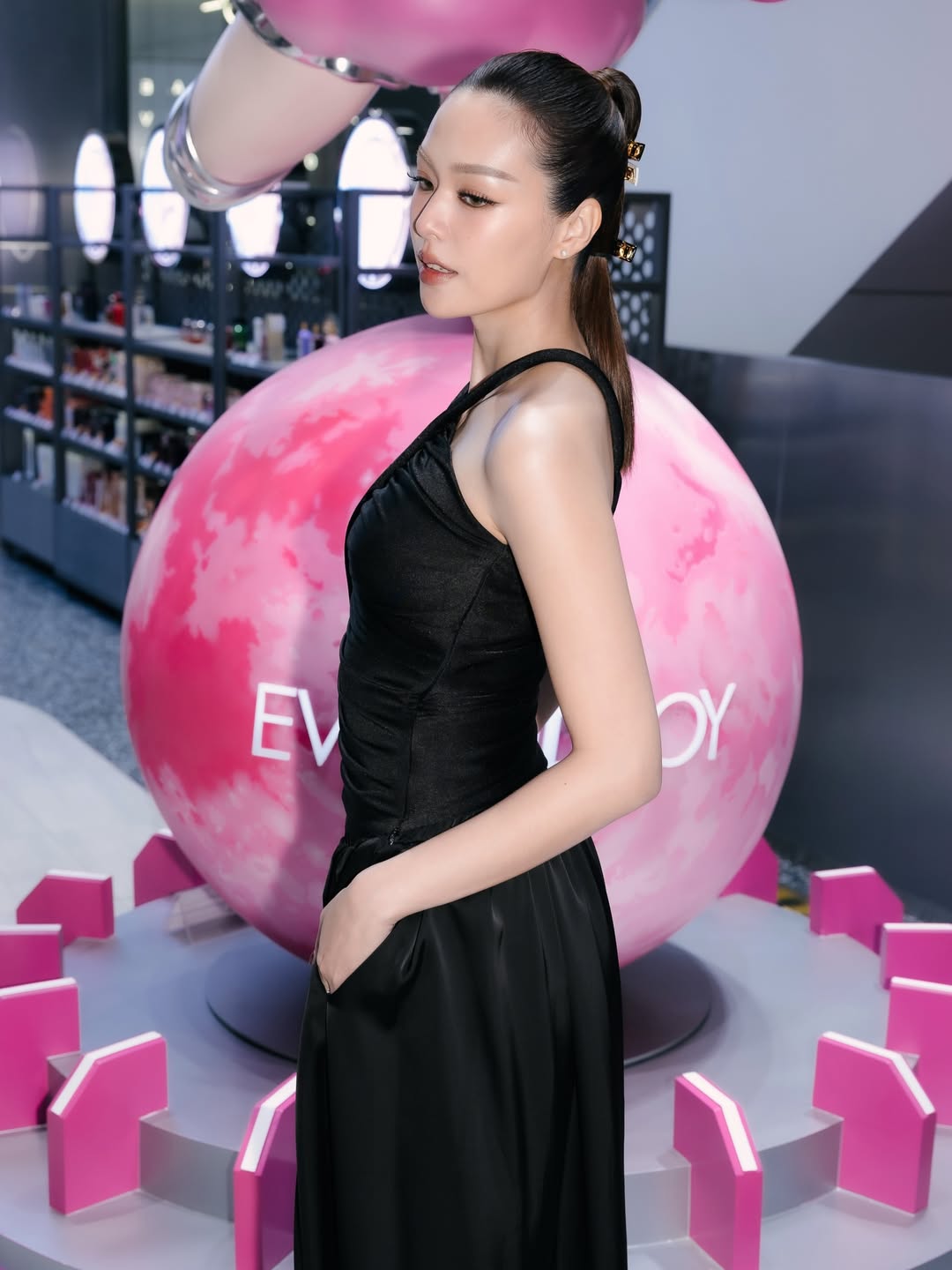 แยม - มทิรา ตันติประสุต