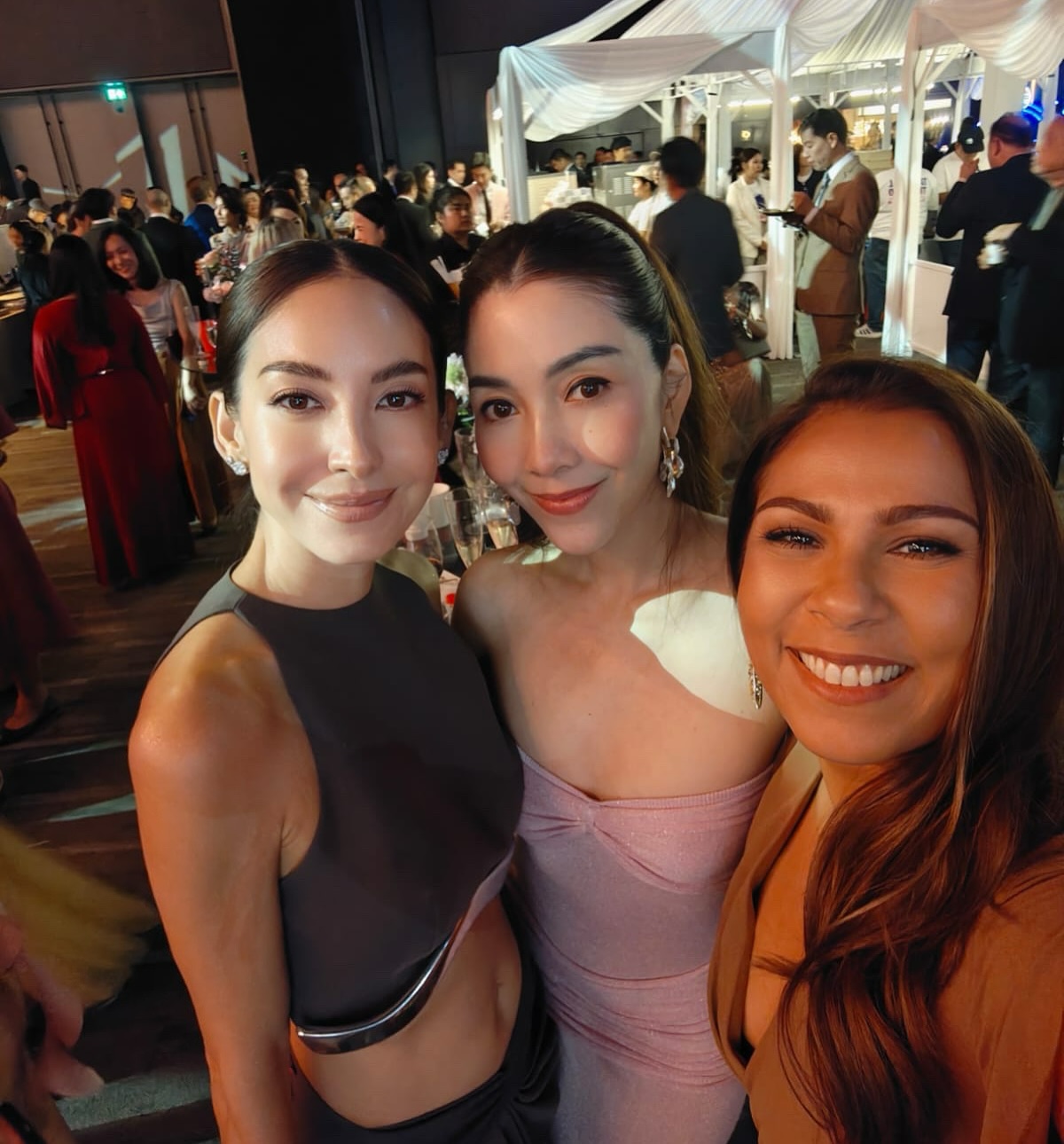 โอซา แวง