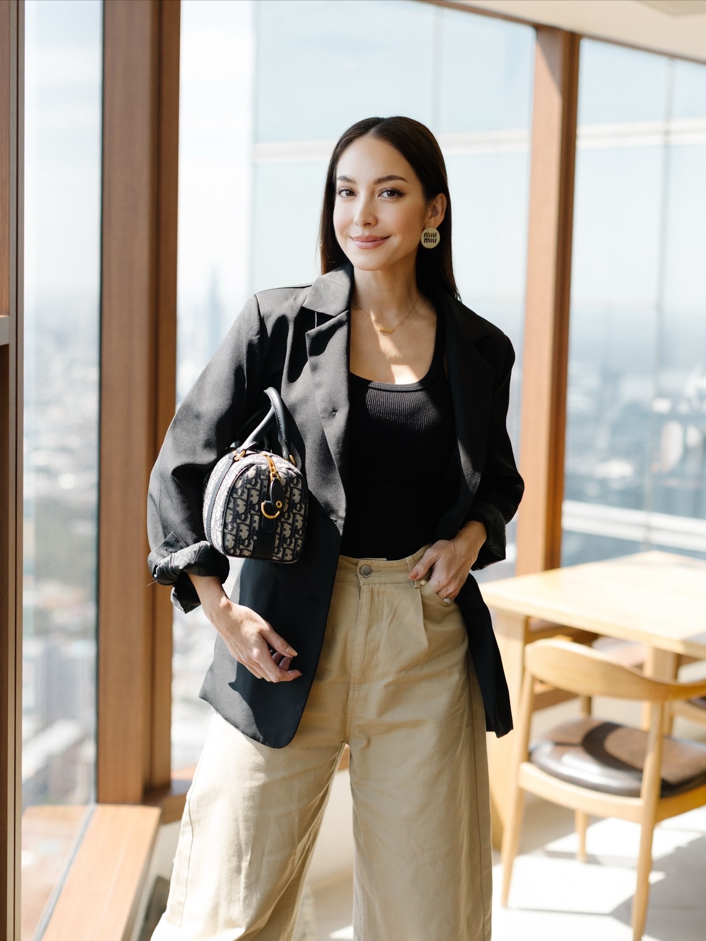 โอซา แวง