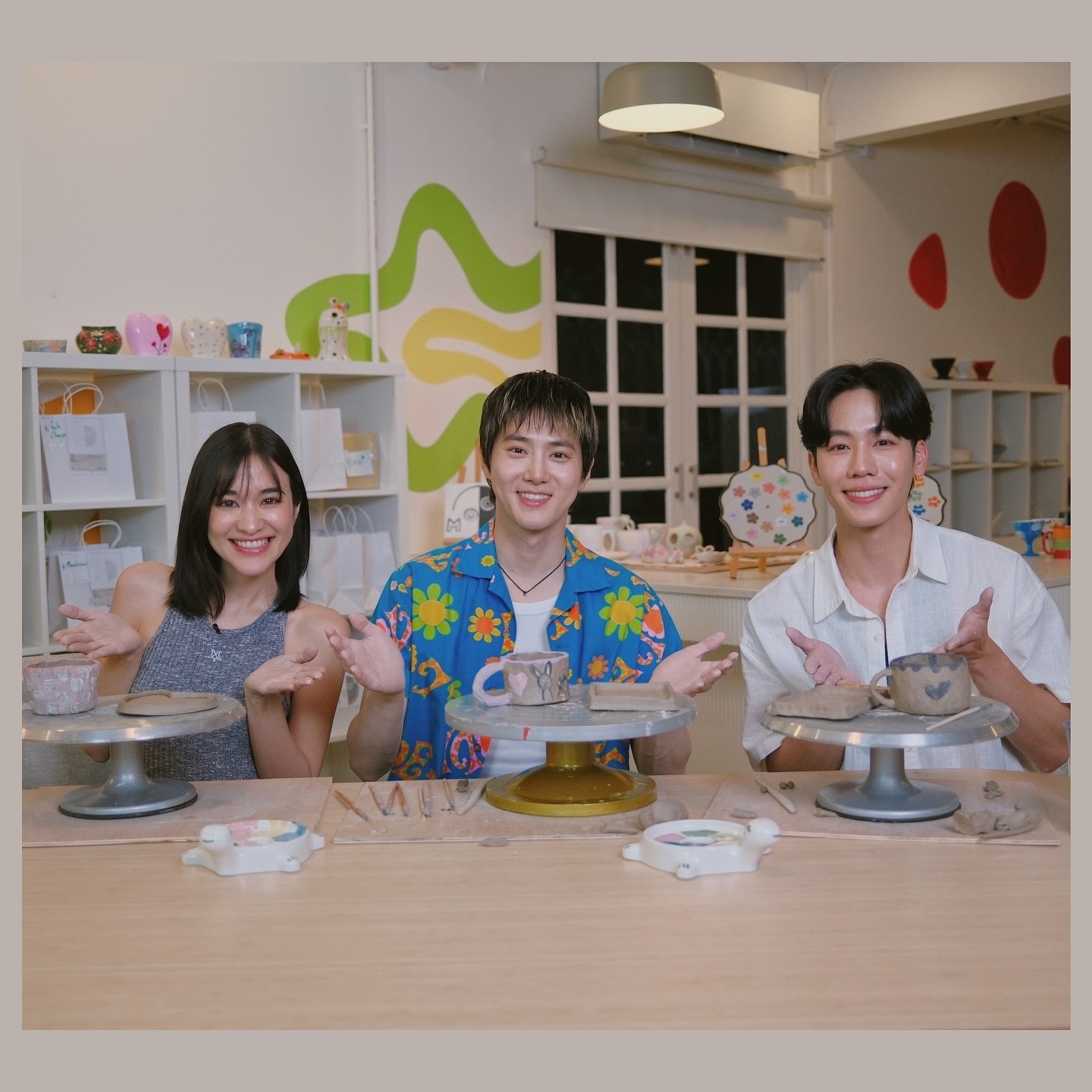 วอร์ - วนรัตน์ รัศมีรัตน์