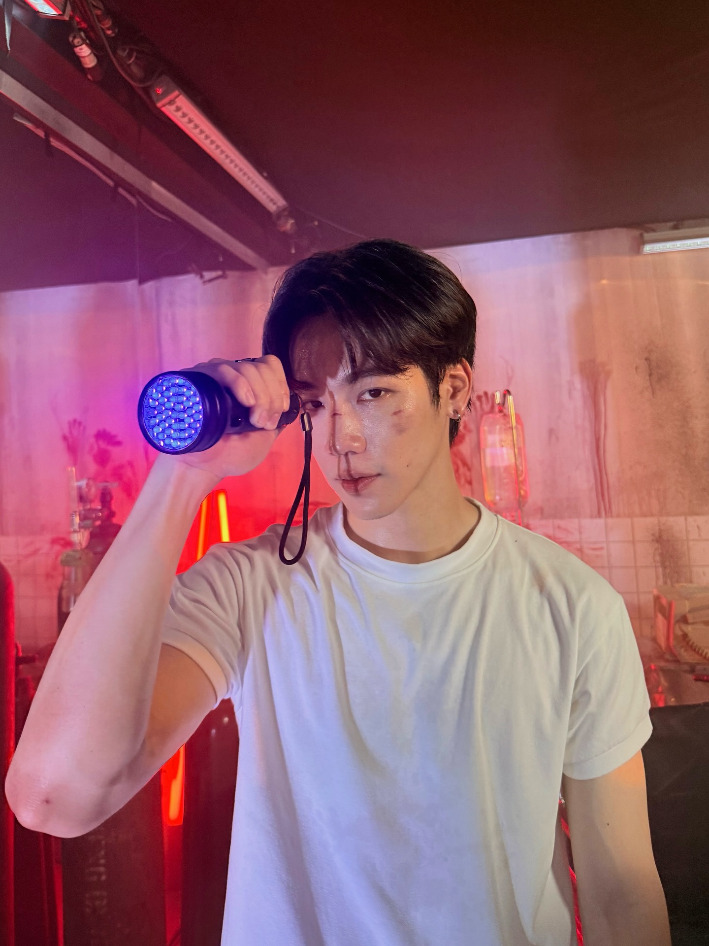 วอร์ - วนรัตน์ รัศมีรัตน์