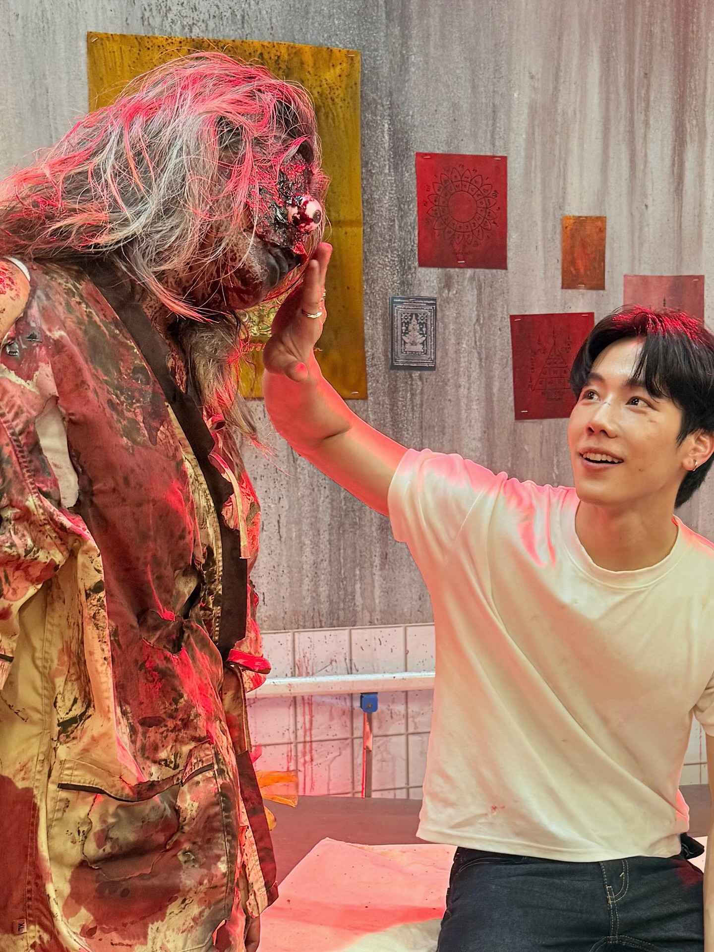 วอร์ - วนรัตน์ รัศมีรัตน์