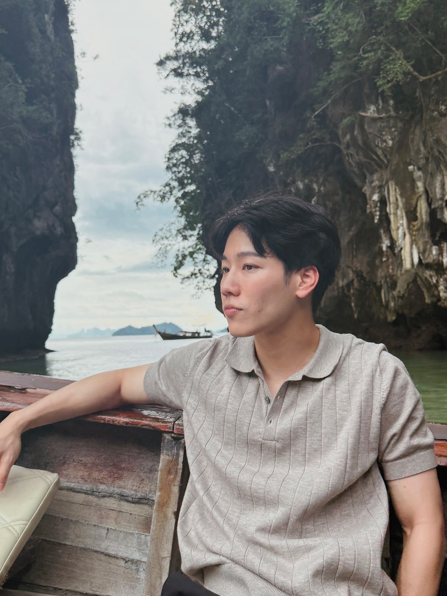 วอร์ - วนรัตน์ รัศมีรัตน์