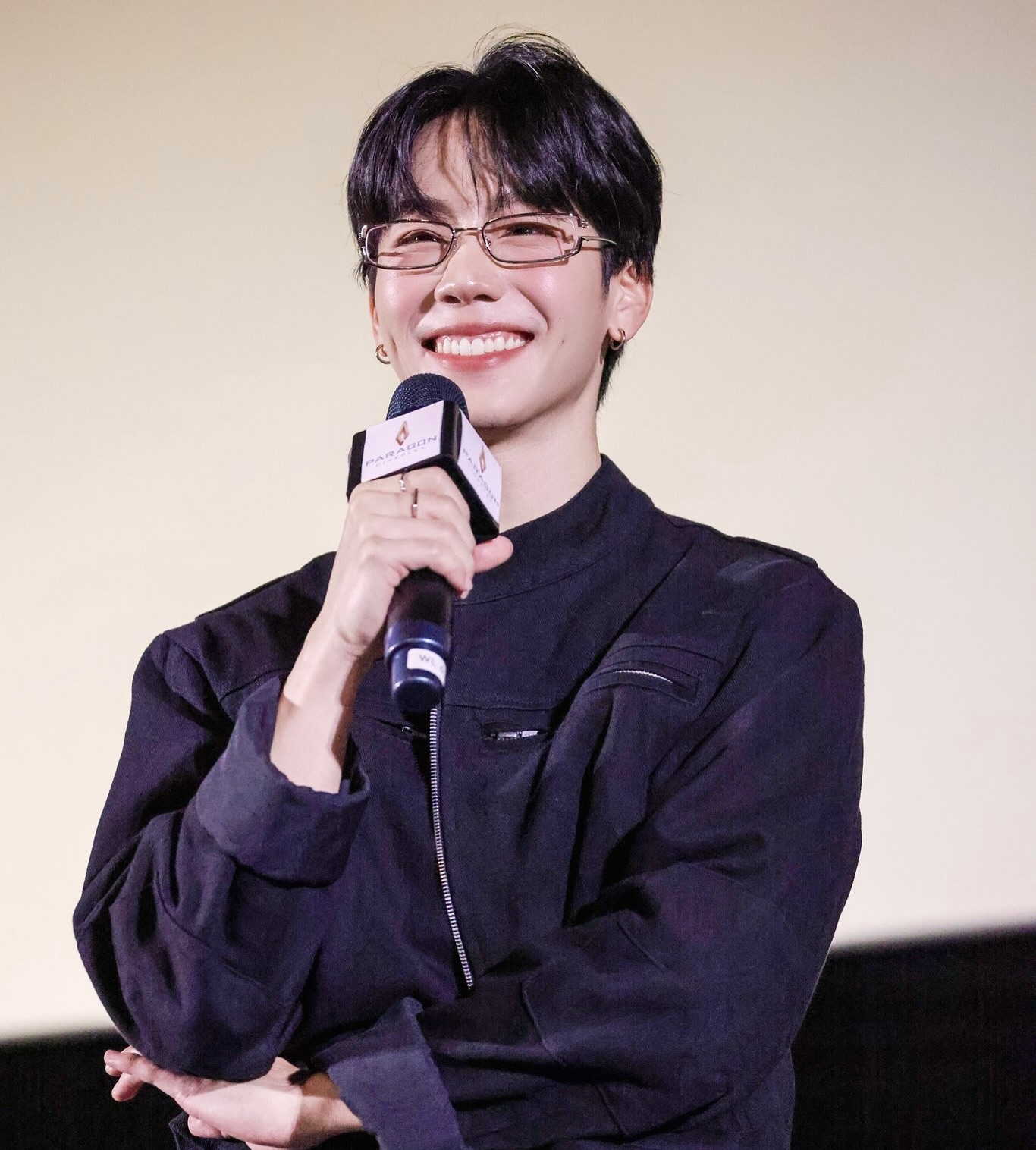 วอร์ - วนรัตน์ รัศมีรัตน์