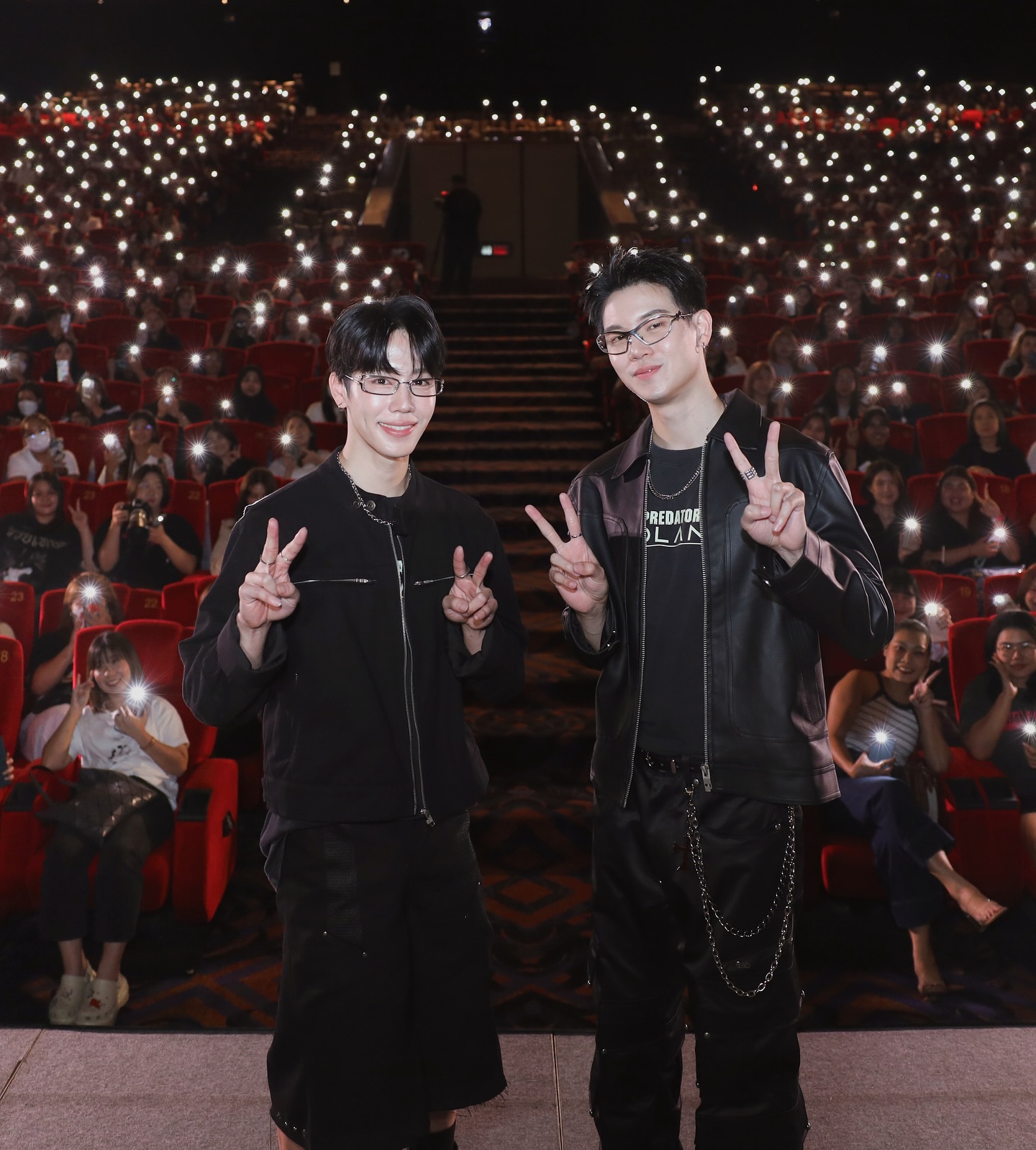 วอร์ - วนรัตน์ รัศมีรัตน์