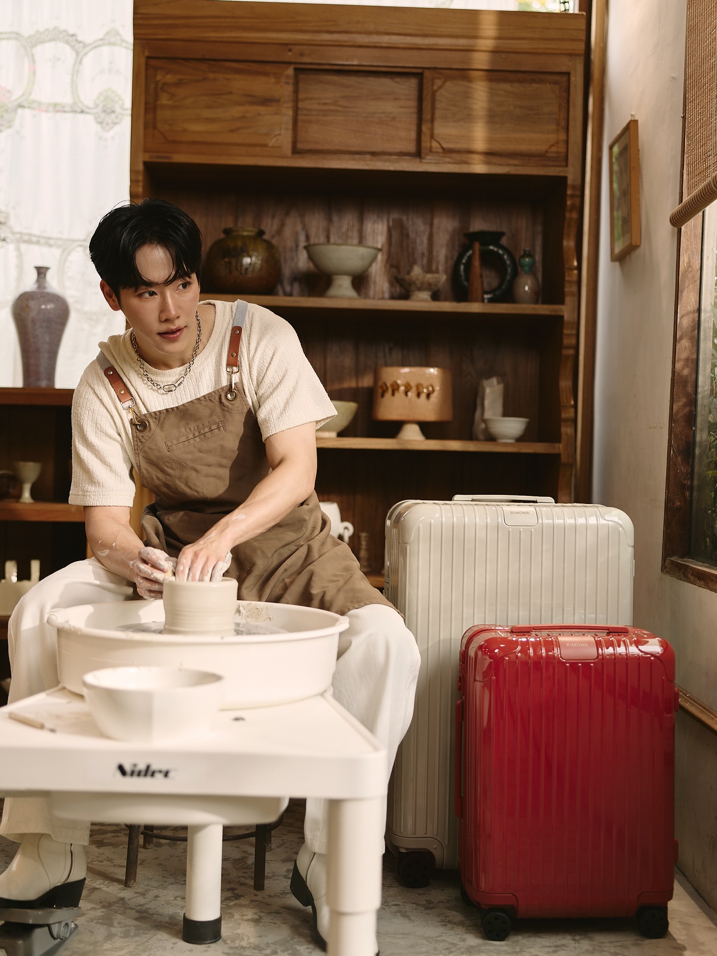 วอร์ - วนรัตน์ รัศมีรัตน์