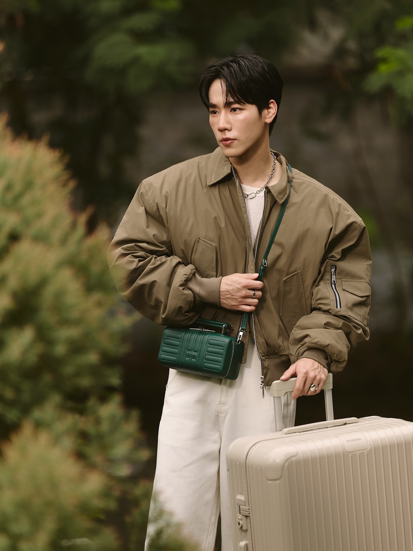 วอร์ - วนรัตน์ รัศมีรัตน์