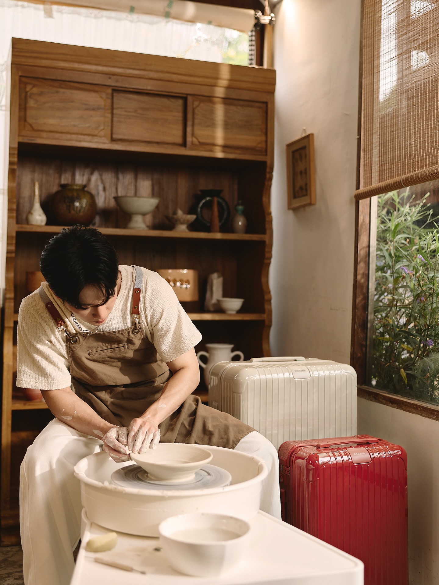 วอร์ - วนรัตน์ รัศมีรัตน์