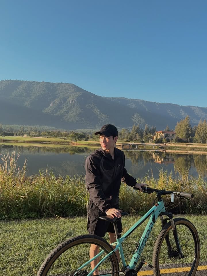 วอร์ - วนรัตน์ รัศมีรัตน์