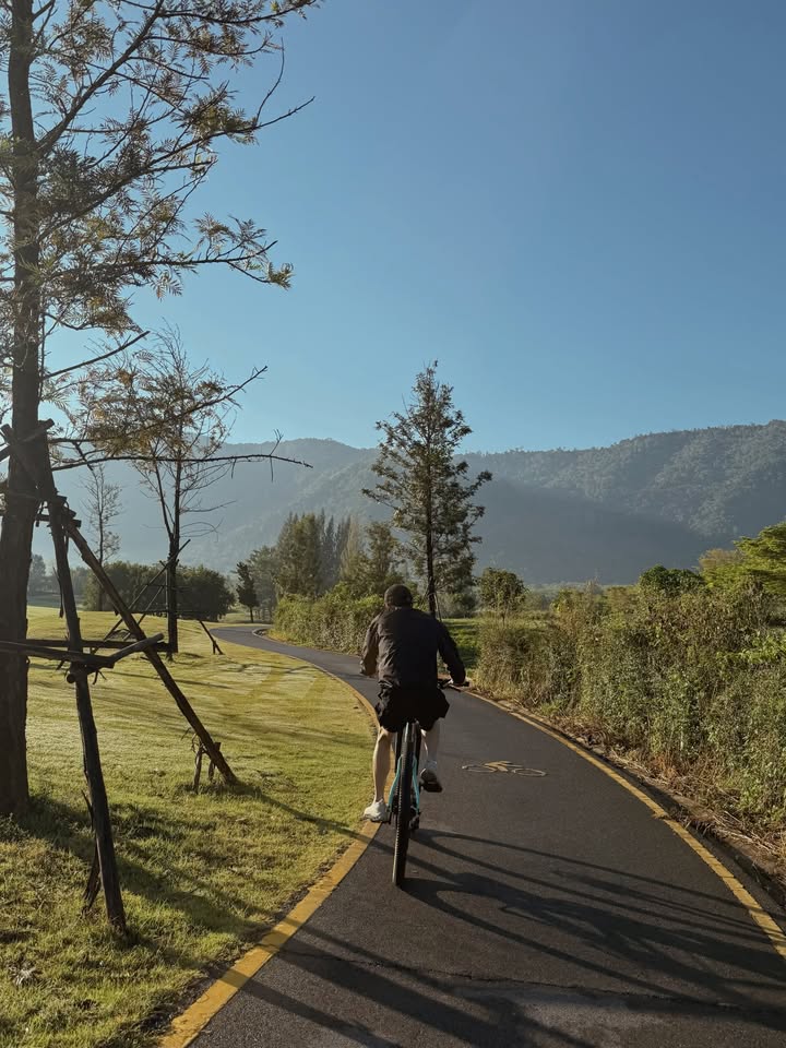 วอร์ - วนรัตน์ รัศมีรัตน์