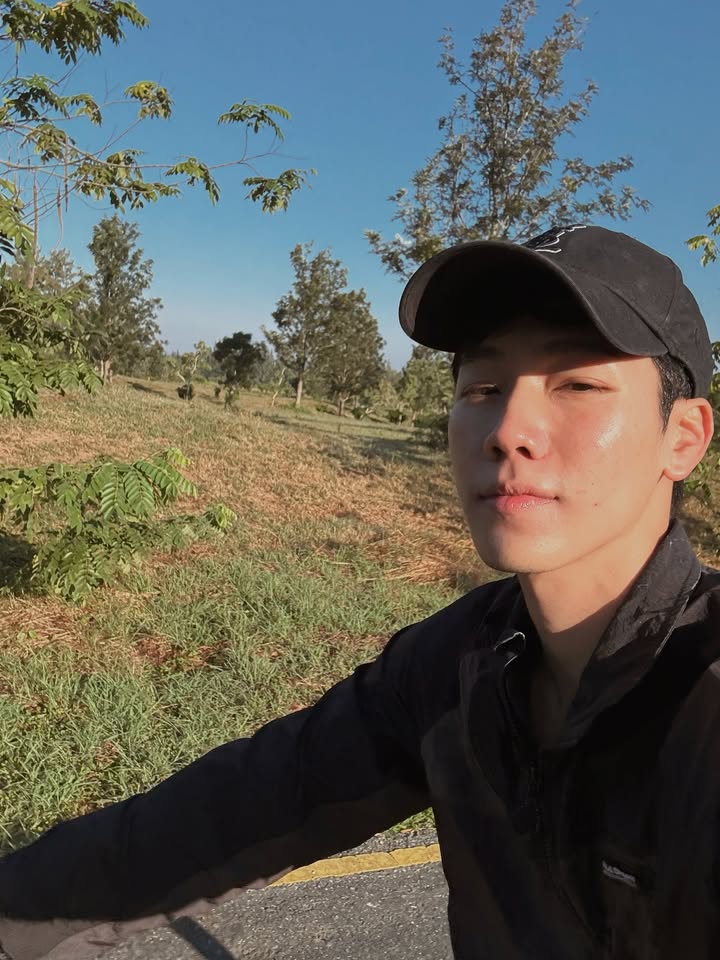 วอร์ - วนรัตน์ รัศมีรัตน์