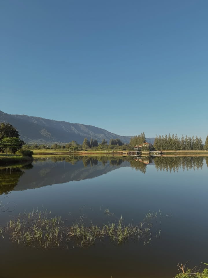 วอร์ - วนรัตน์ รัศมีรัตน์