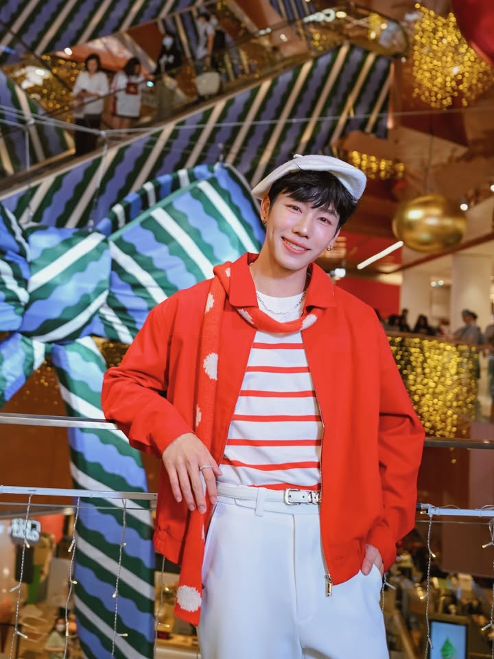 วอร์ - วนรัตน์ รัศมีรัตน์