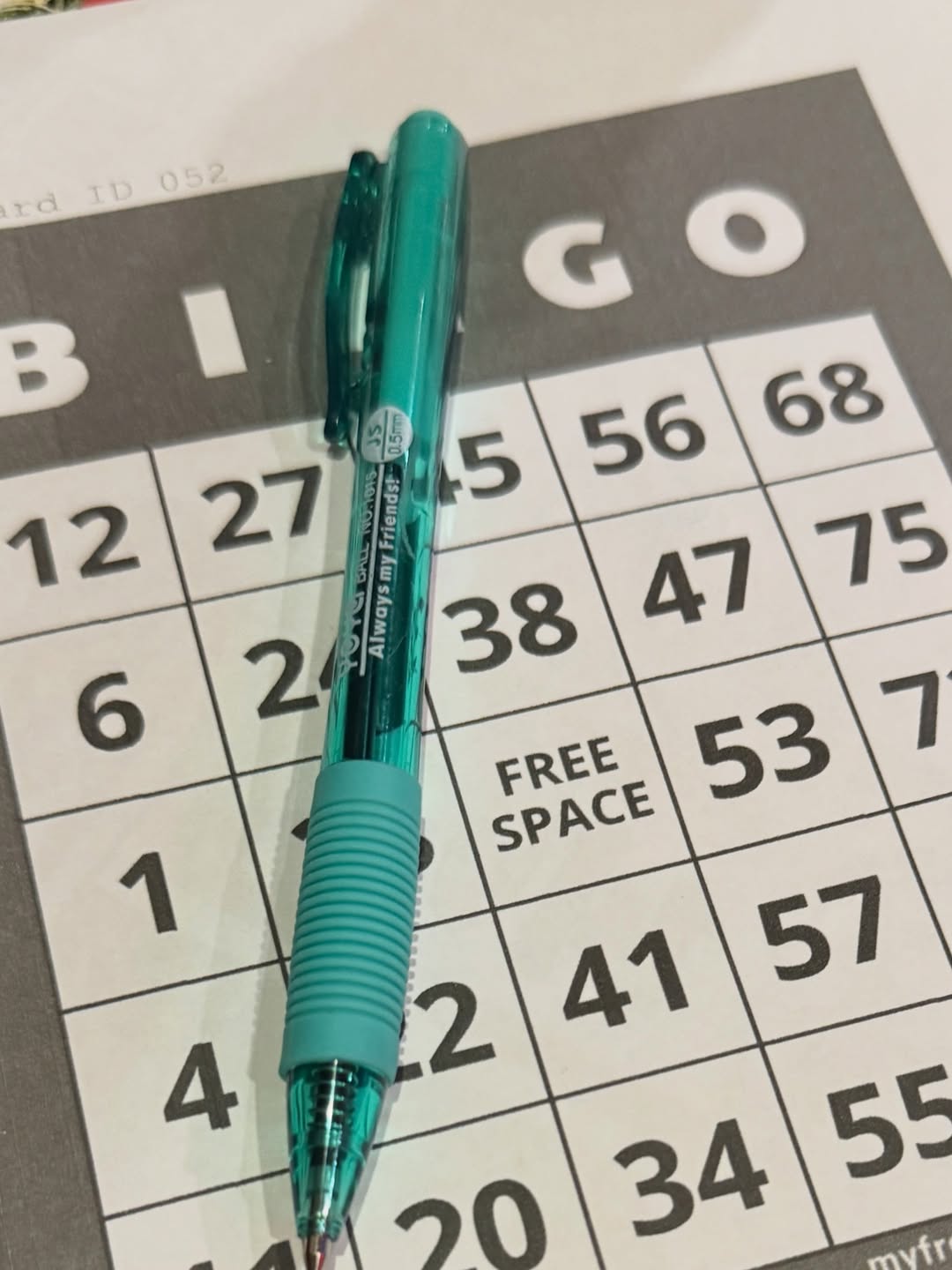 วอร์ - วนรัตน์ รัศมีรัตน์