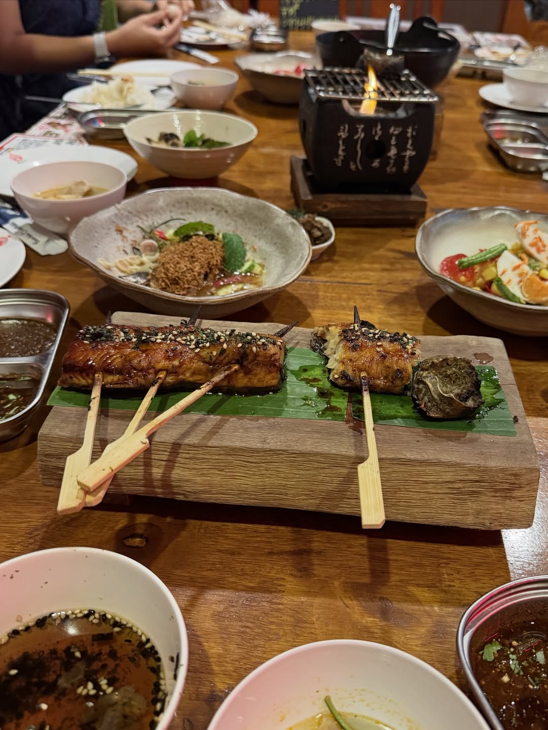 วอร์ - วนรัตน์ รัศมีรัตน์