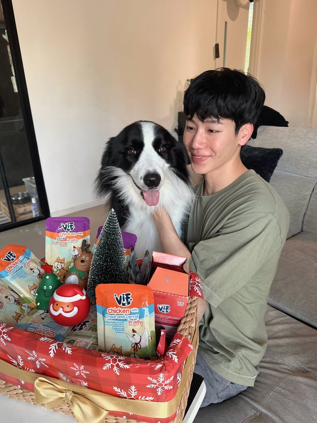 วอร์ - วนรัตน์ รัศมีรัตน์