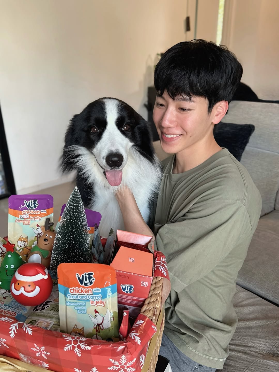 วอร์ - วนรัตน์ รัศมีรัตน์