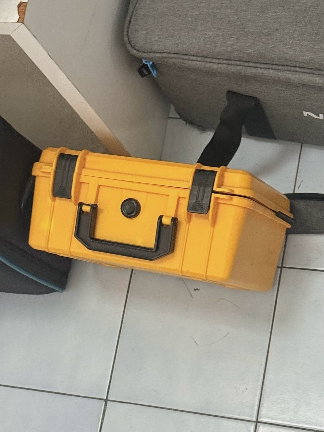 วอร์ - วนรัตน์ รัศมีรัตน์