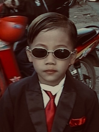 วอร์ - วนรัตน์ รัศมีรัตน์