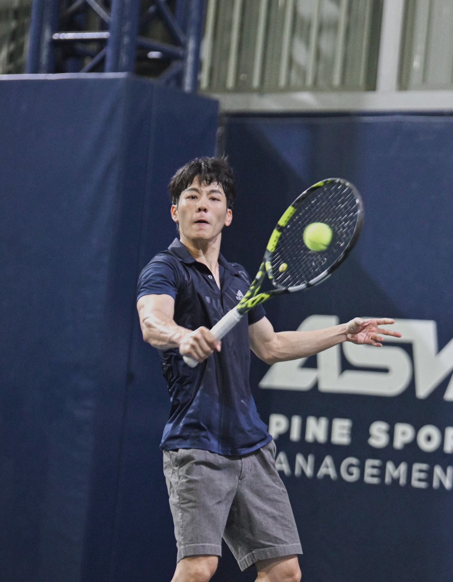 วอร์ - วนรัตน์ รัศมีรัตน์