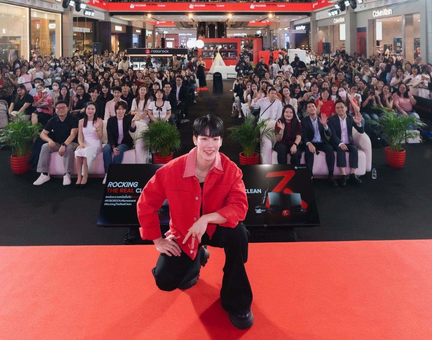 วอร์ - วนรัตน์ รัศมีรัตน์