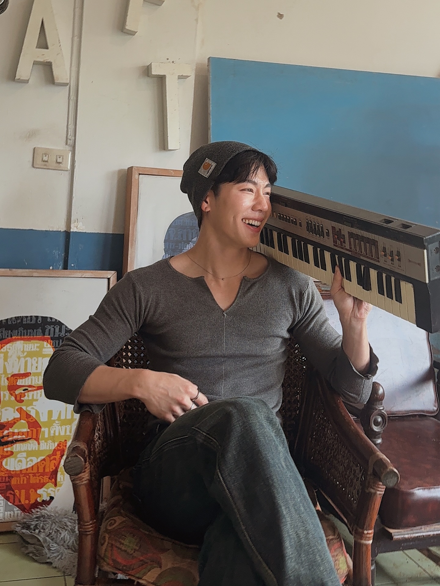 วอร์ - วนรัตน์ รัศมีรัตน์