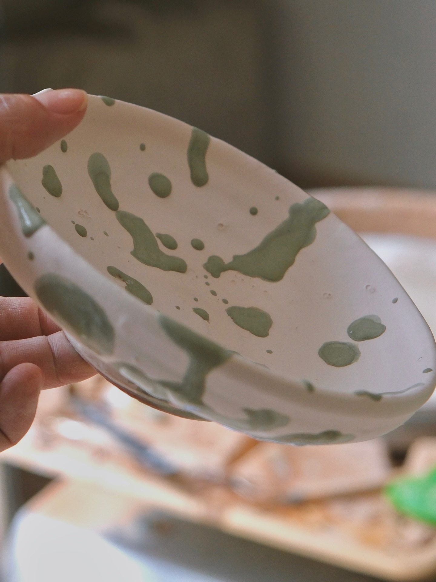 วอร์ - วนรัตน์ รัศมีรัตน์