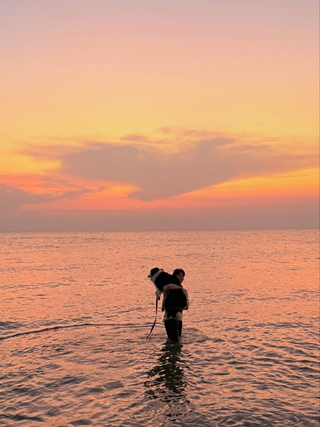 วอร์ - วนรัตน์ รัศมีรัตน์