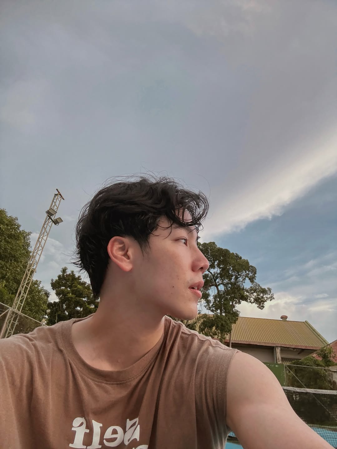 วอร์ - วนรัตน์ รัศมีรัตน์