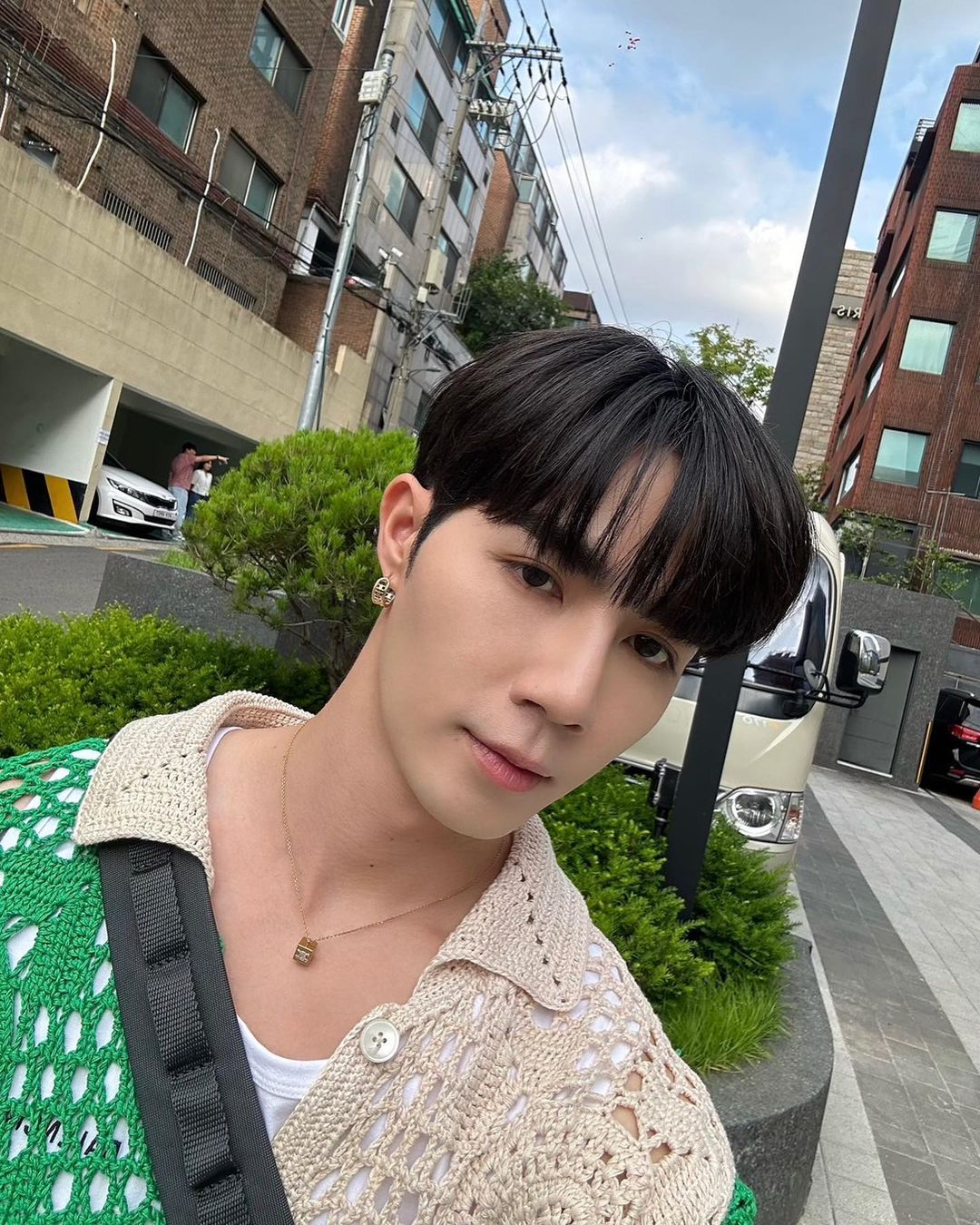 ซี - พฤกษ์ พานิช