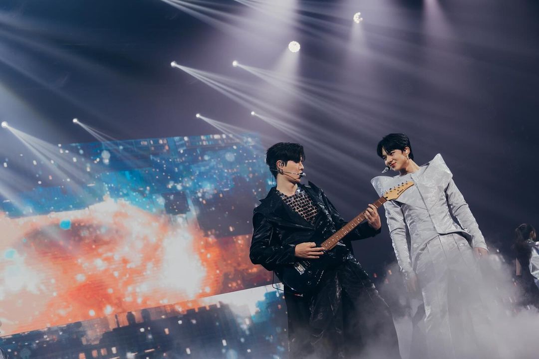 ซี - พฤกษ์ พานิช