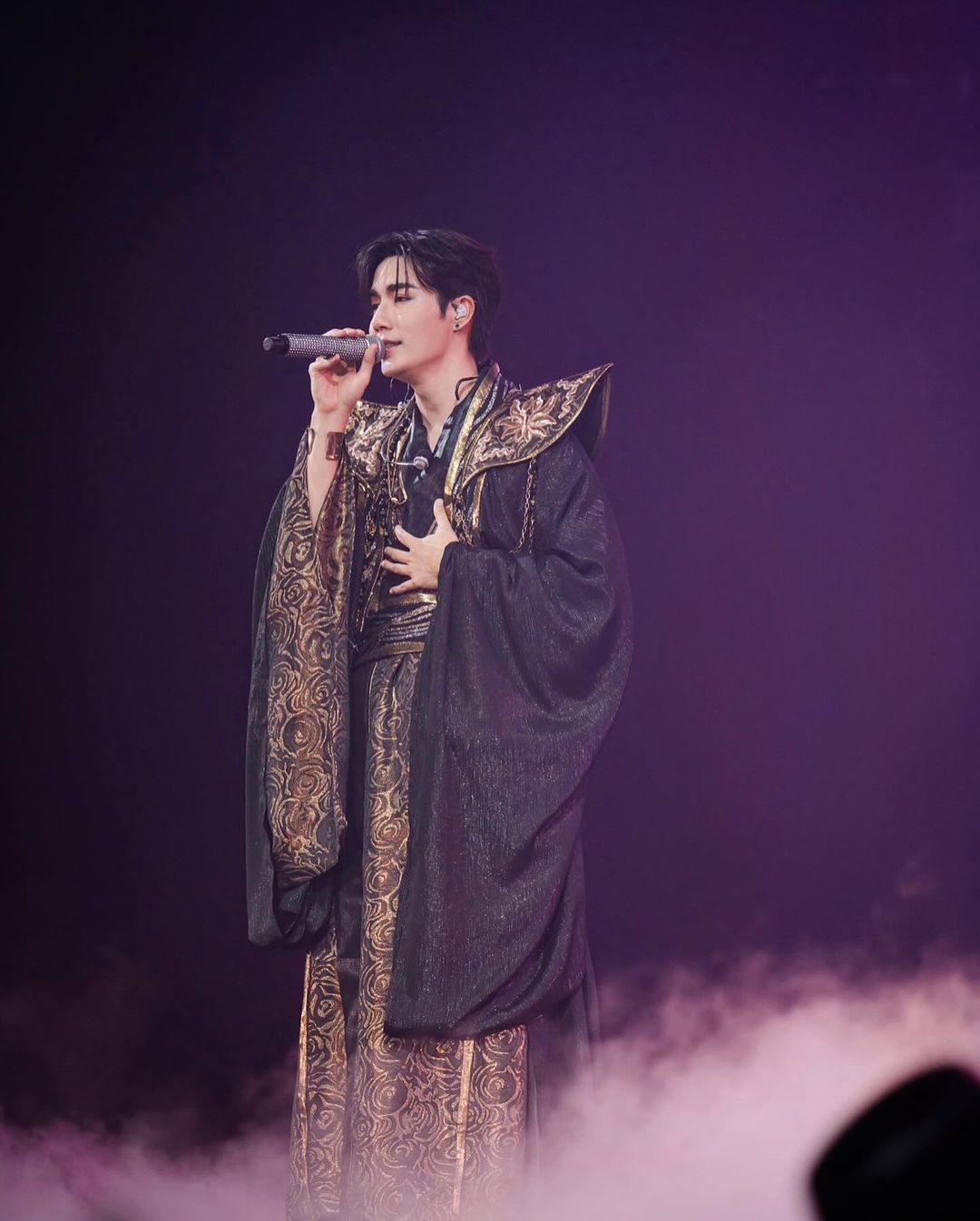 ซี - พฤกษ์ พานิช