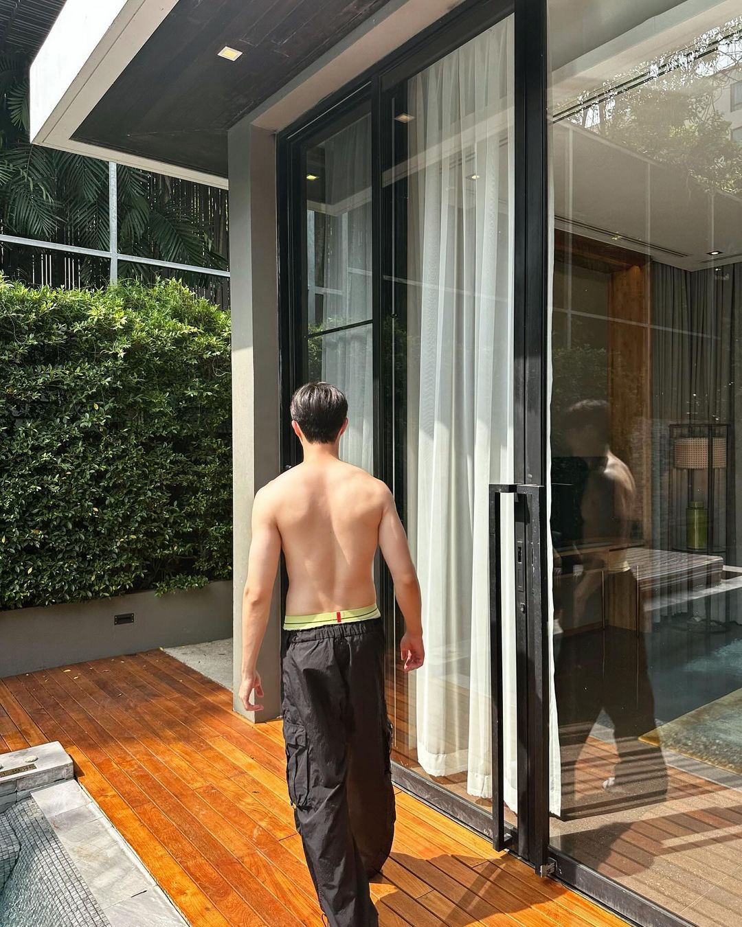 ซี - พฤกษ์ พานิช