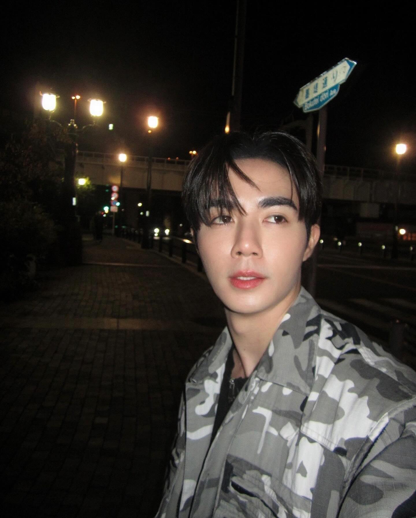 ซี - พฤกษ์ พานิช