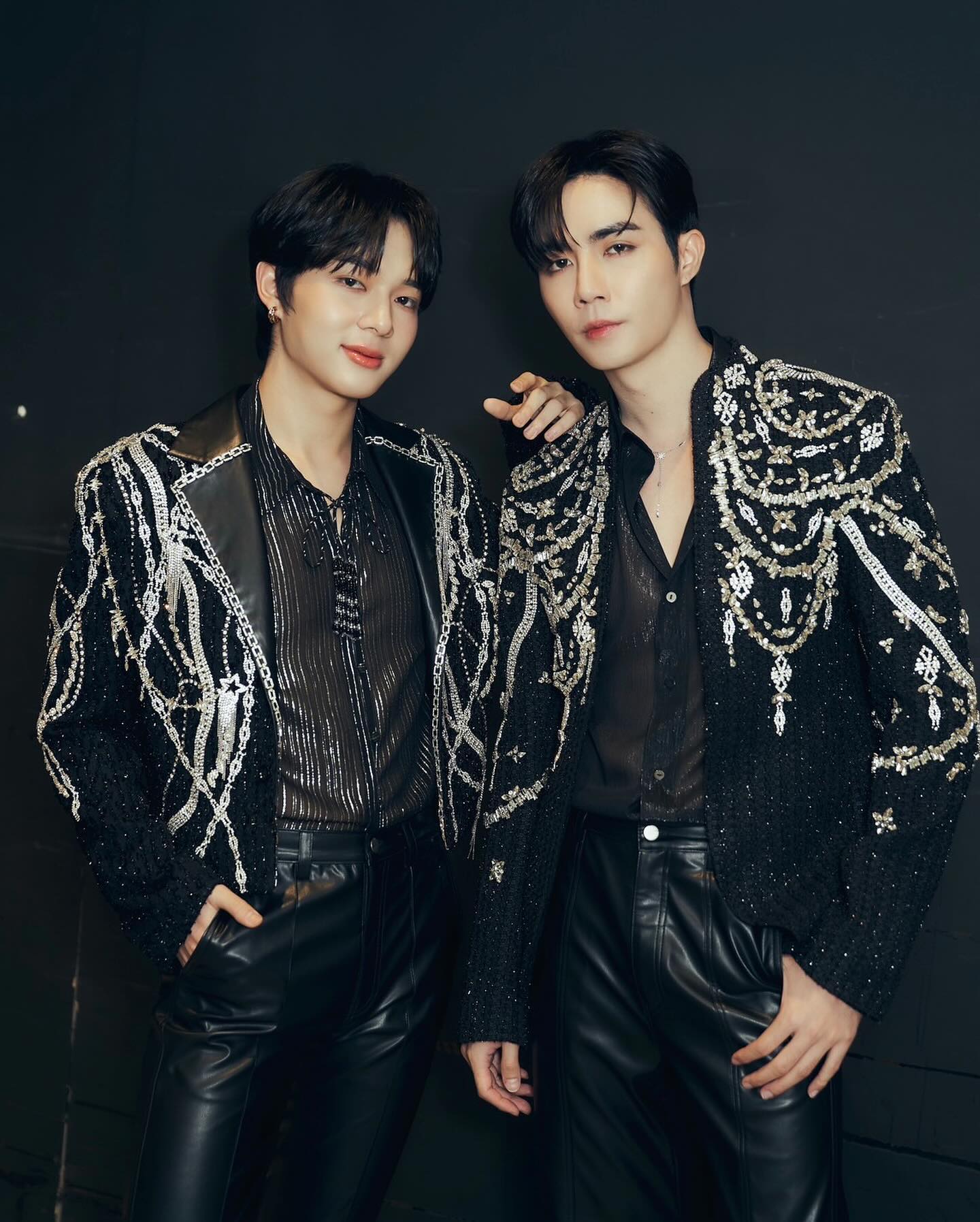 ซี - พฤกษ์ พานิช