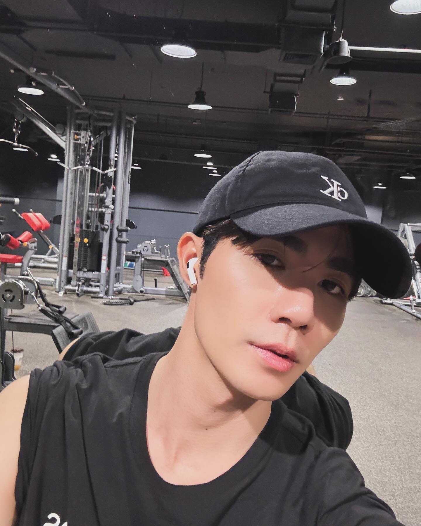 ซี - พฤกษ์ พานิช
