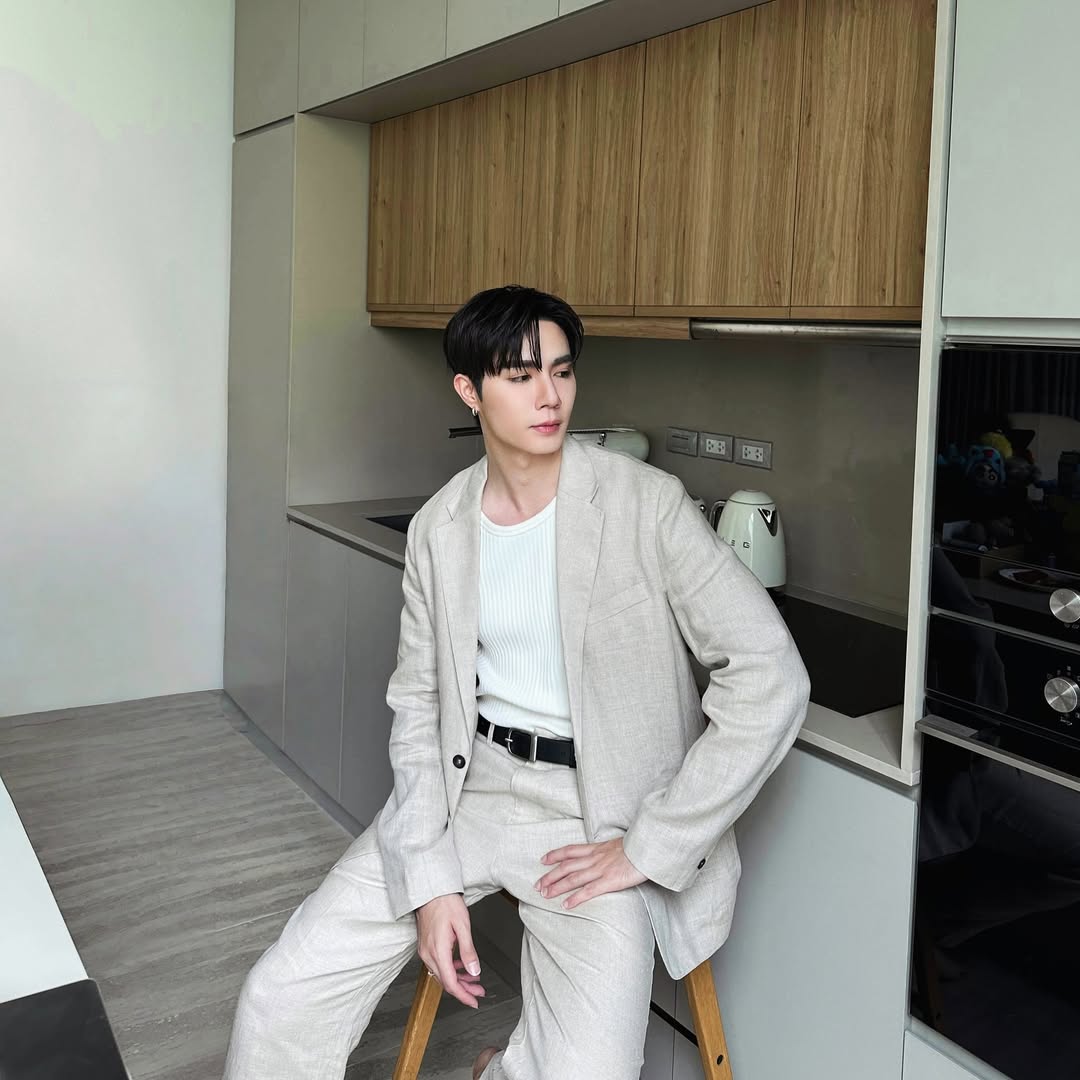 ซี - พฤกษ์ พานิช