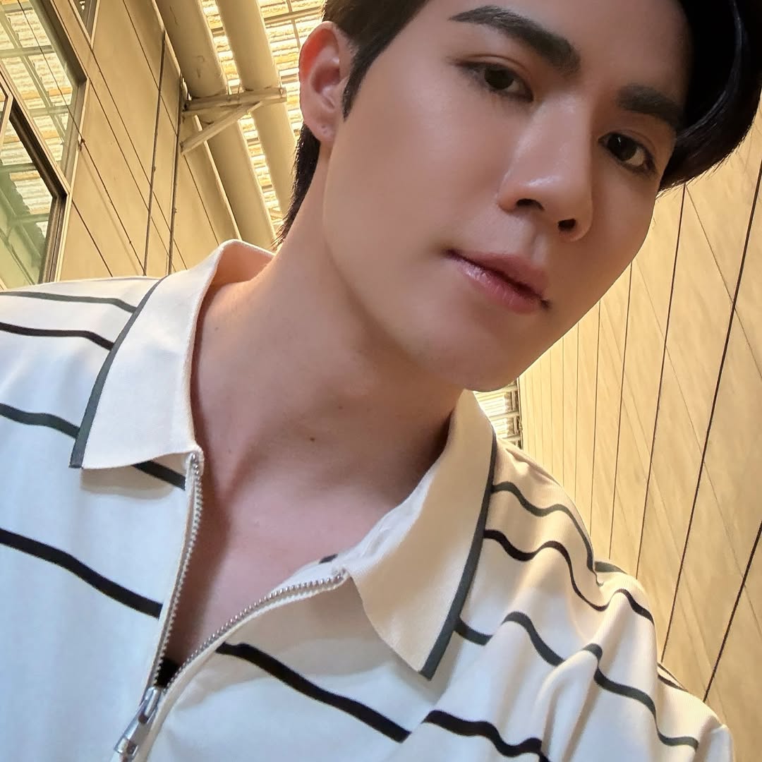 ซี - พฤกษ์ พานิช