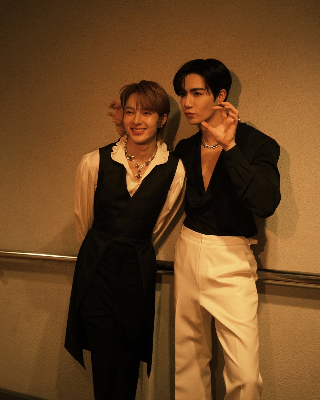 ซี - พฤกษ์ พานิช
