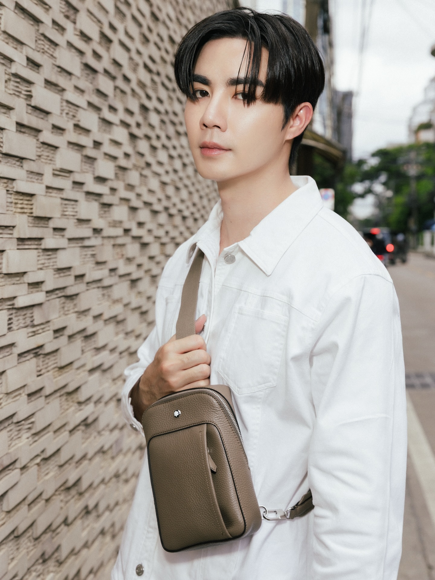 ซี - พฤกษ์ พานิช