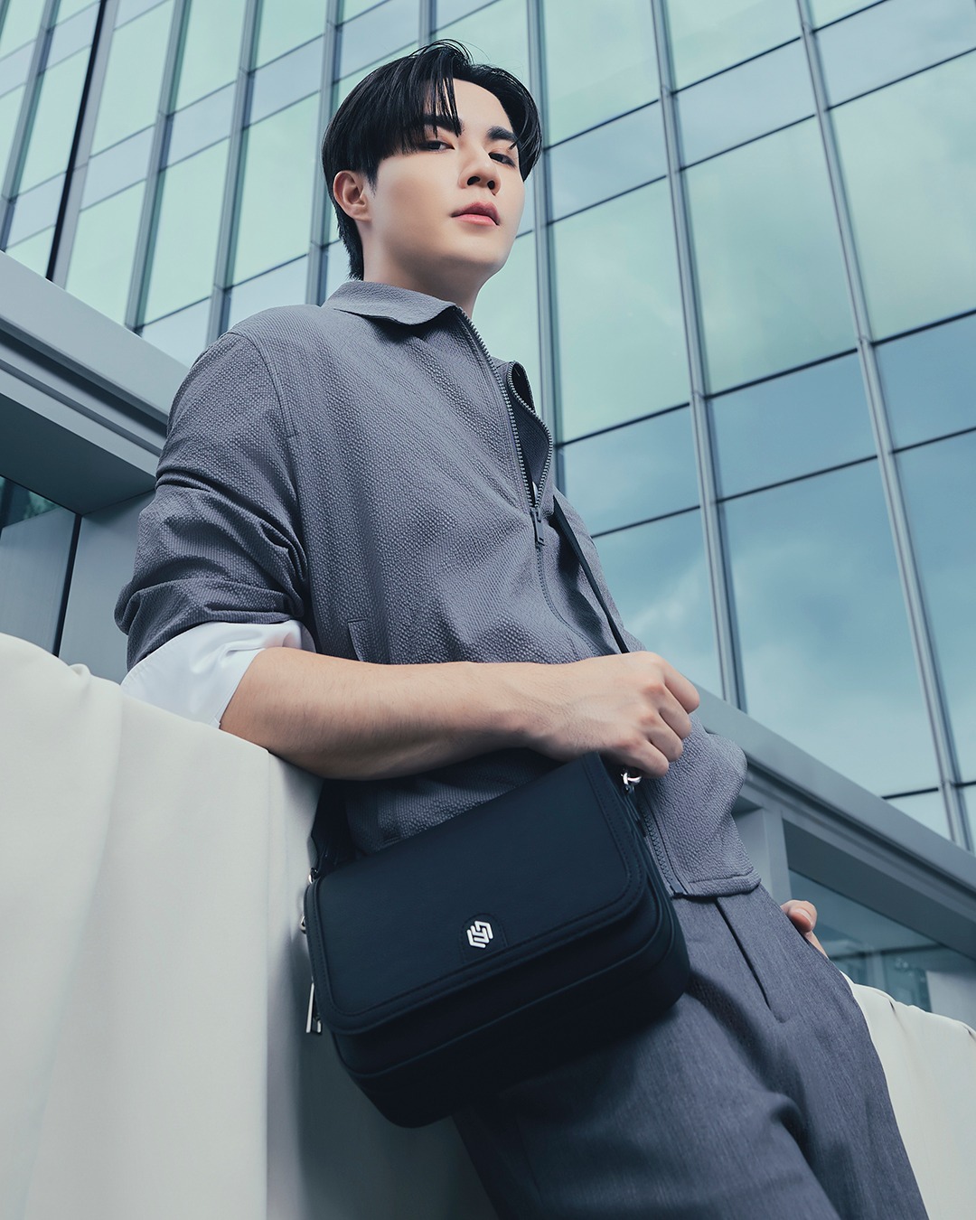 ซี - พฤกษ์ พานิช