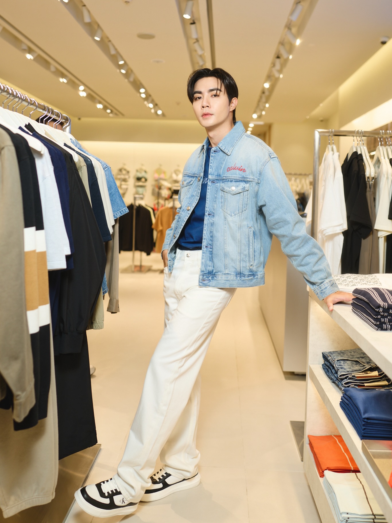 ซี - พฤกษ์ พานิช