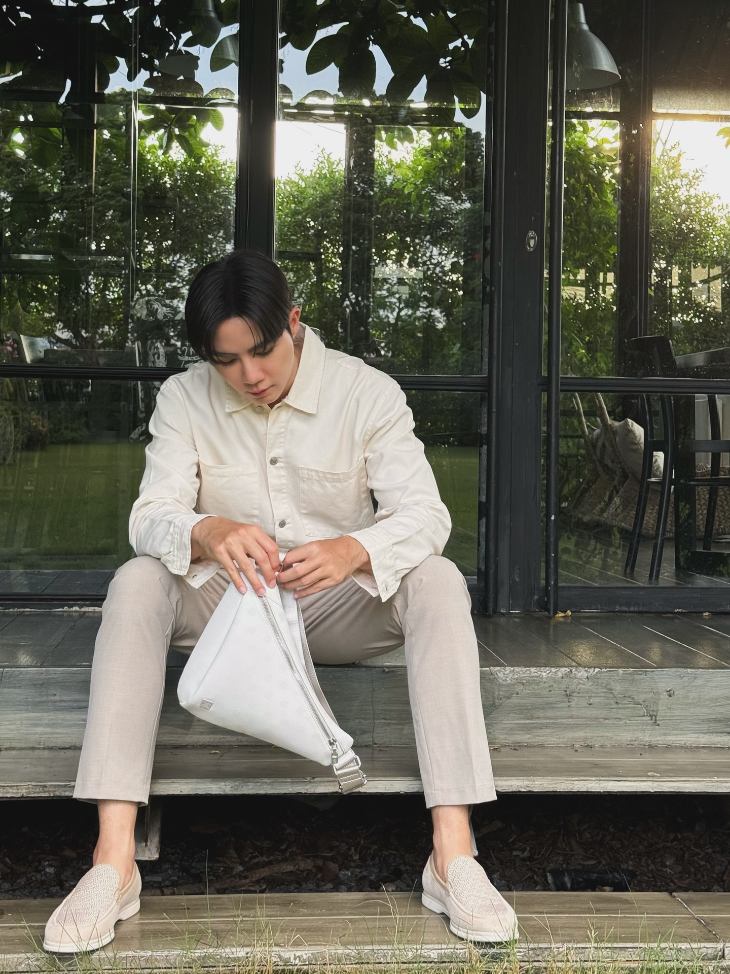 ซี - พฤกษ์ พานิช