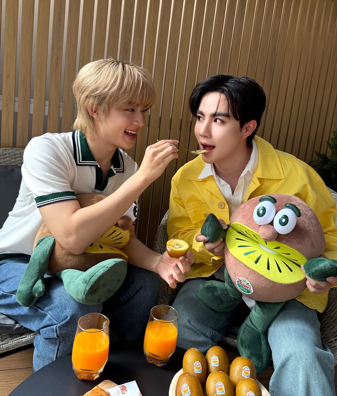 ซี - พฤกษ์ พานิช