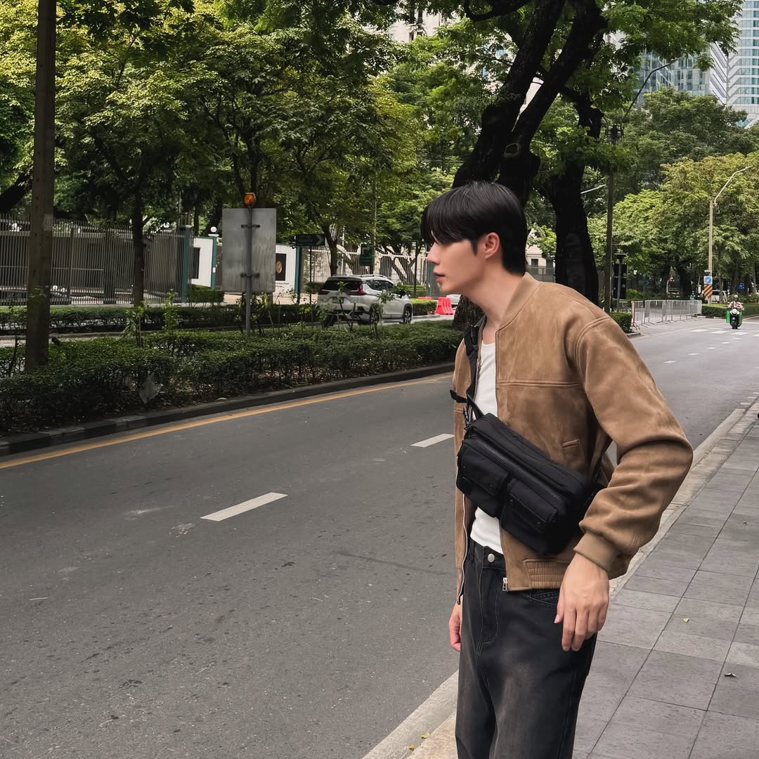 ซี - พฤกษ์ พานิช
