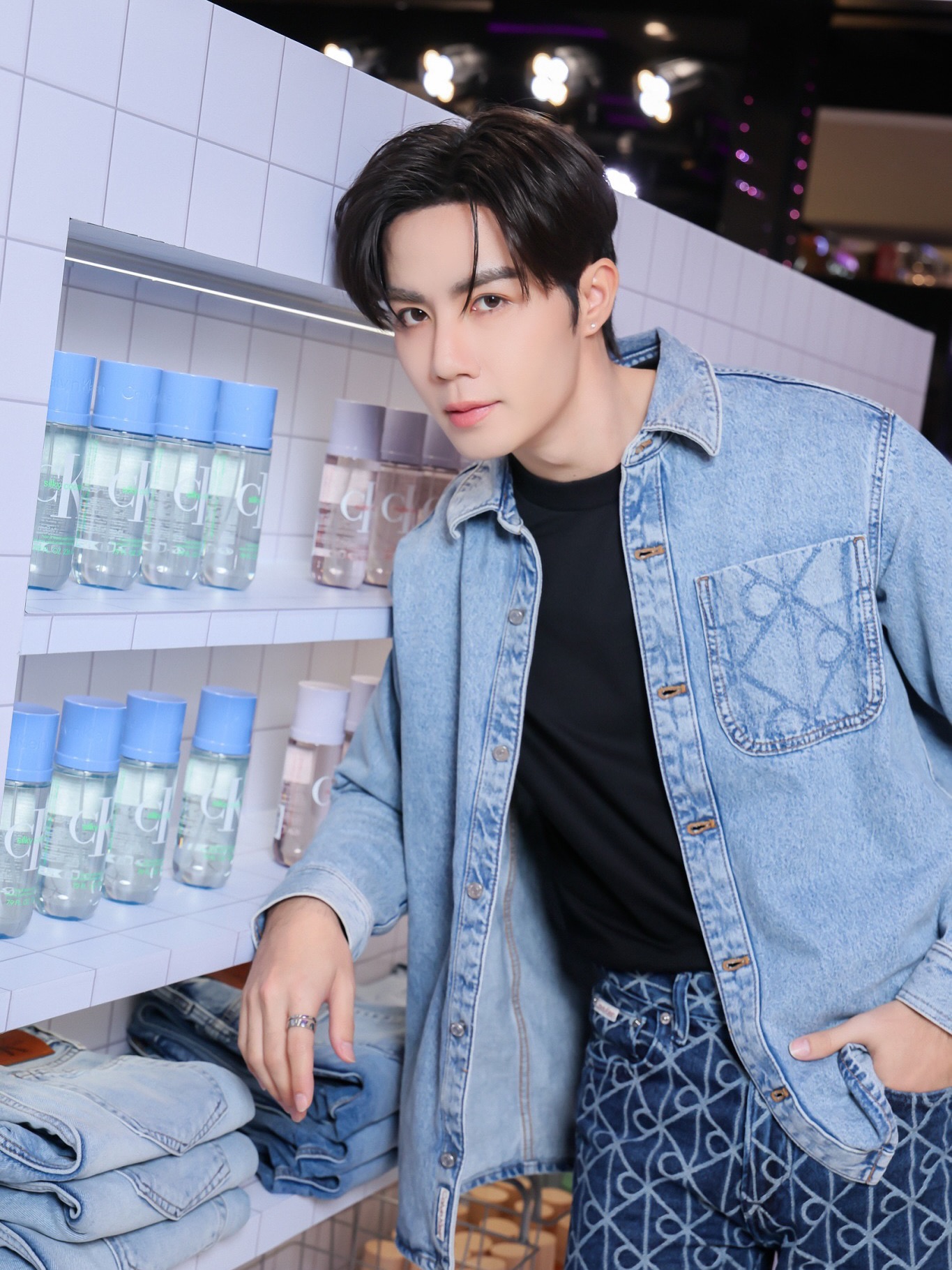 ซี - พฤกษ์ พานิช