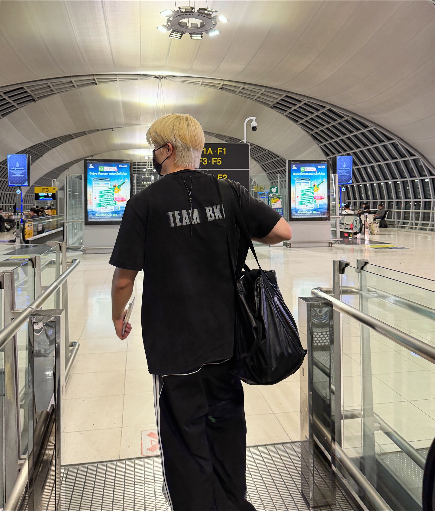 ซี - พฤกษ์ พานิช