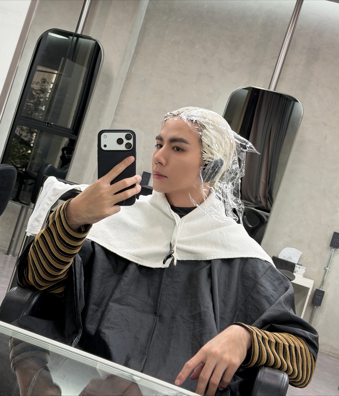 ซี - พฤกษ์ พานิช